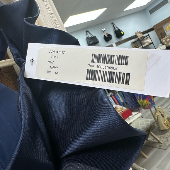 JVN by Jovani Style# JVN04717 Navy Off the Shoulder Mermaid Gown - Size 14 - Picture 4 of 8